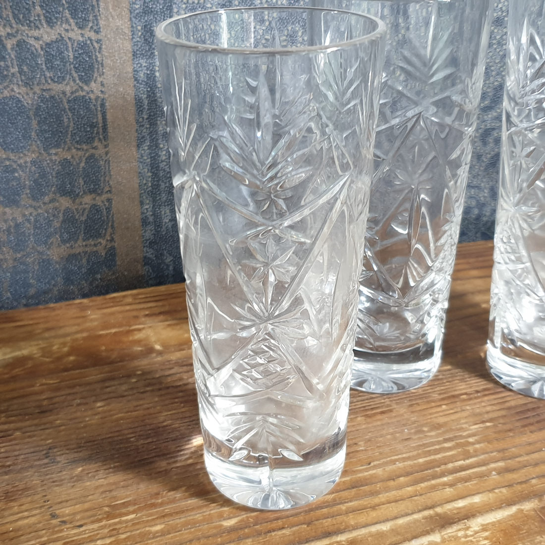 Три хрустальных стакана, цена за предмет. Картинка 2